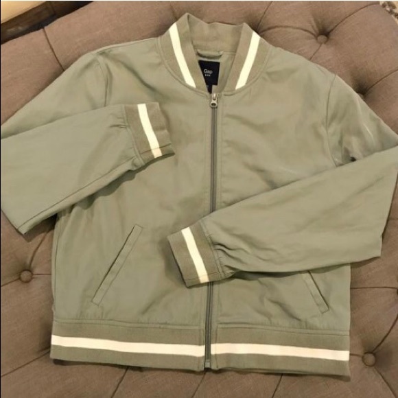 gap green bomber jacket